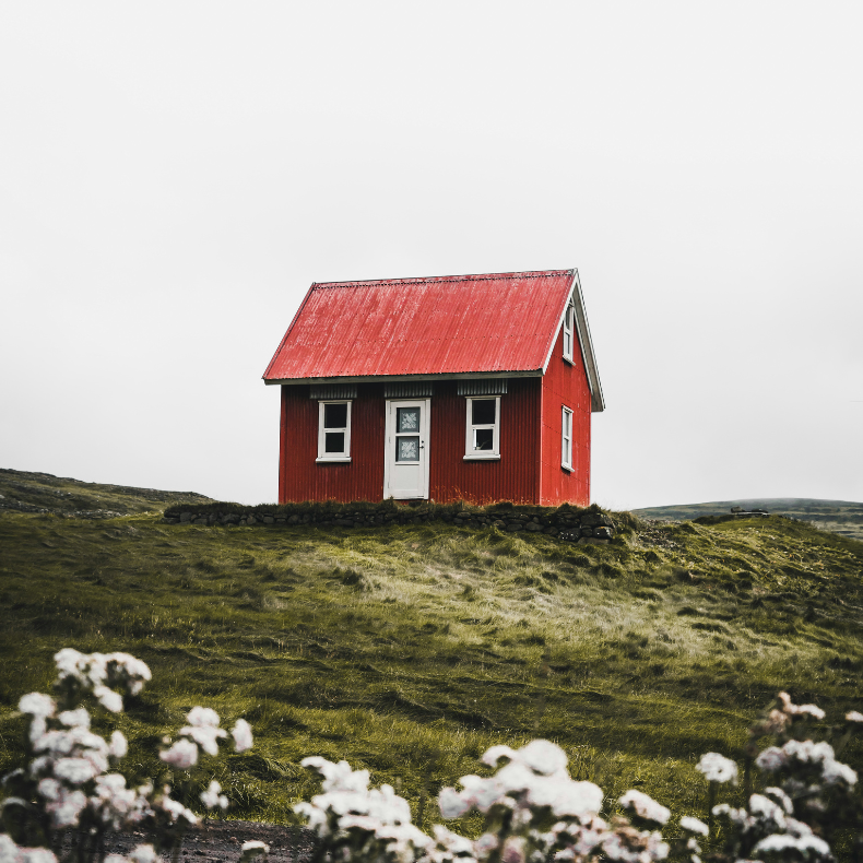 Choisir entre une maison à toit plat ou une maison à deux pans : Quelle option est la meilleure pour vous ? Illzach